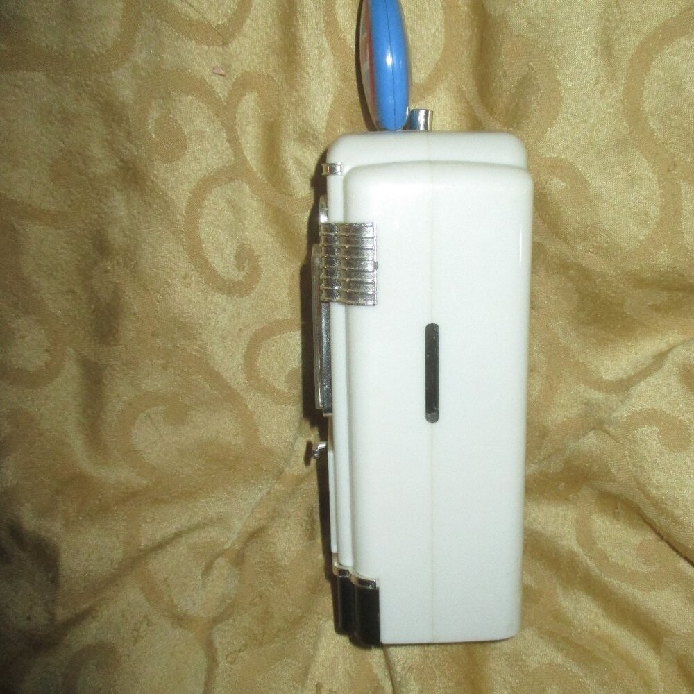 Chevron Gas Station Gasoline Pump - Coin Bank - Clock - Picture 3 of 4